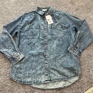 Wonderly Women’s Denim Button Down size Small NWT